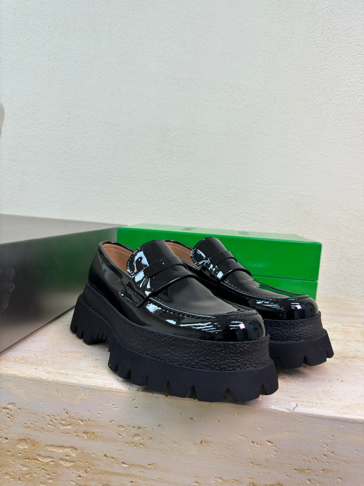 HADDOCK MOCCASIN IN BLACK PATENT CALFSKIN