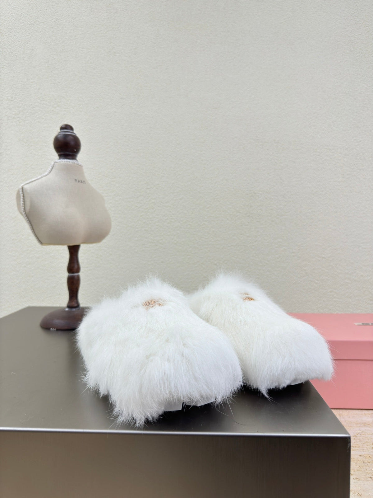 WHITE RABBIT FUR MULES