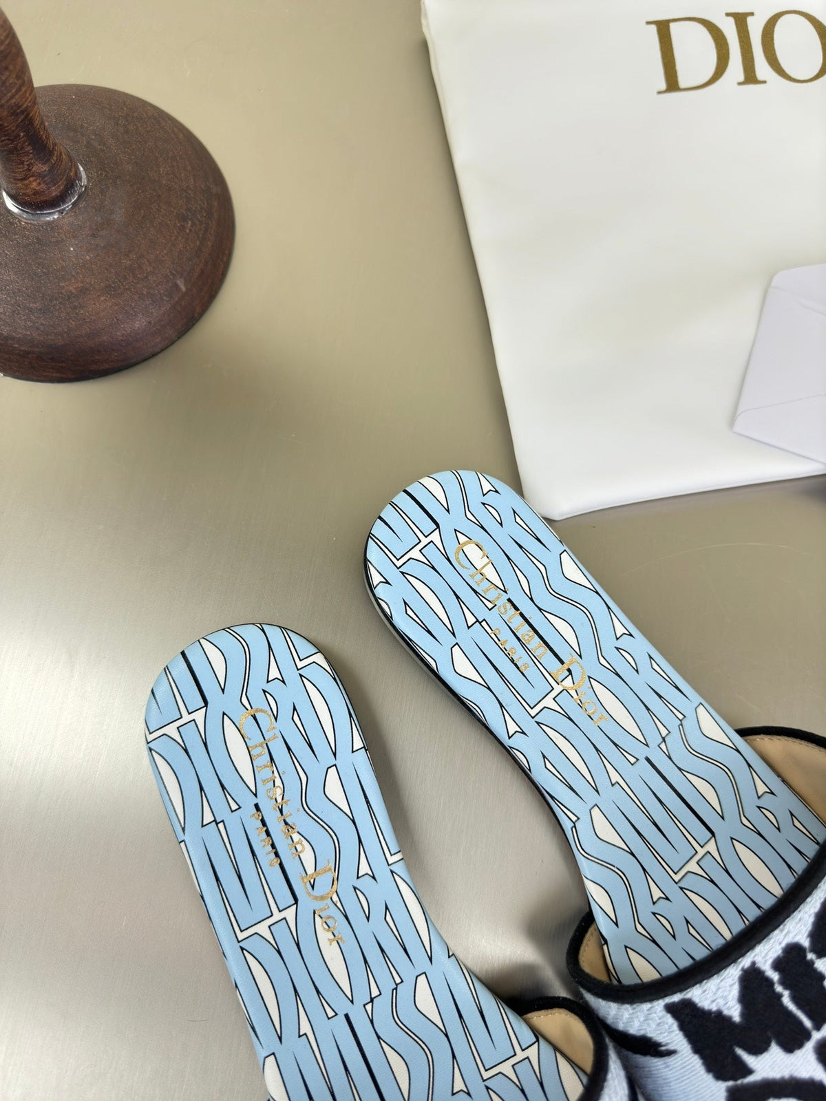 DWAY SLIDE EMBROIDERED COTTON AND POWDER BLUE MISS DIOR ALLOVER MOTIF