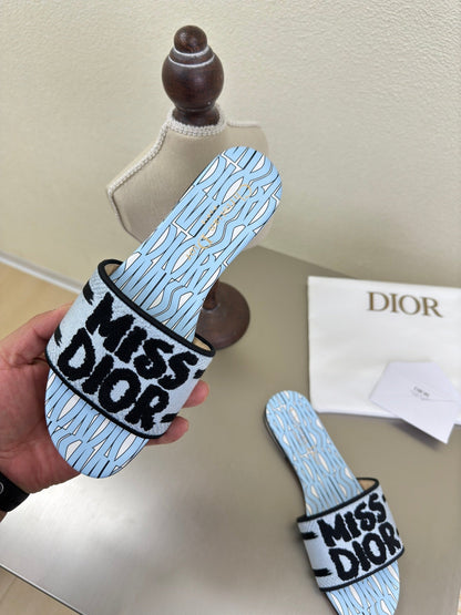 DWAY SLIDE EMBROIDERED COTTON AND POWDER BLUE MISS DIOR ALLOVER MOTIF