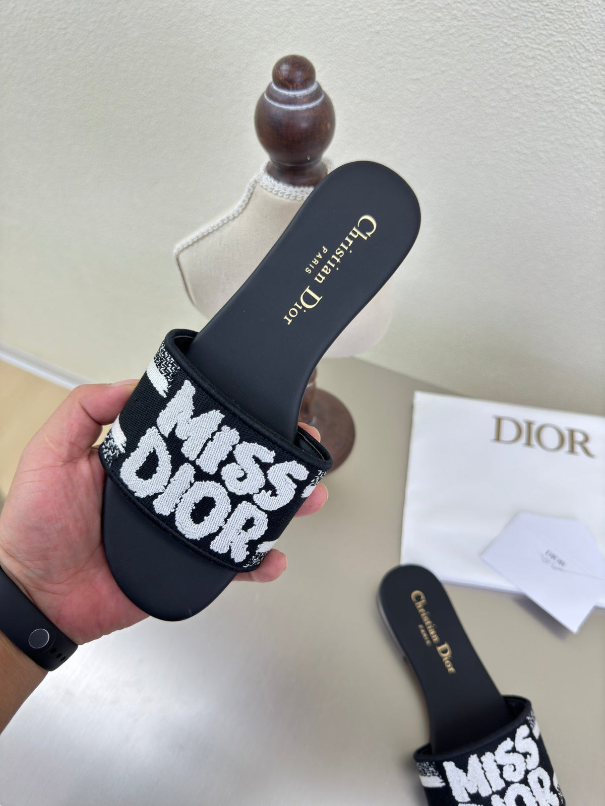 DWAY SLIDE EMBROIDERED COTTON AND BLACK MISS DIOR ALLOVER MOTIF