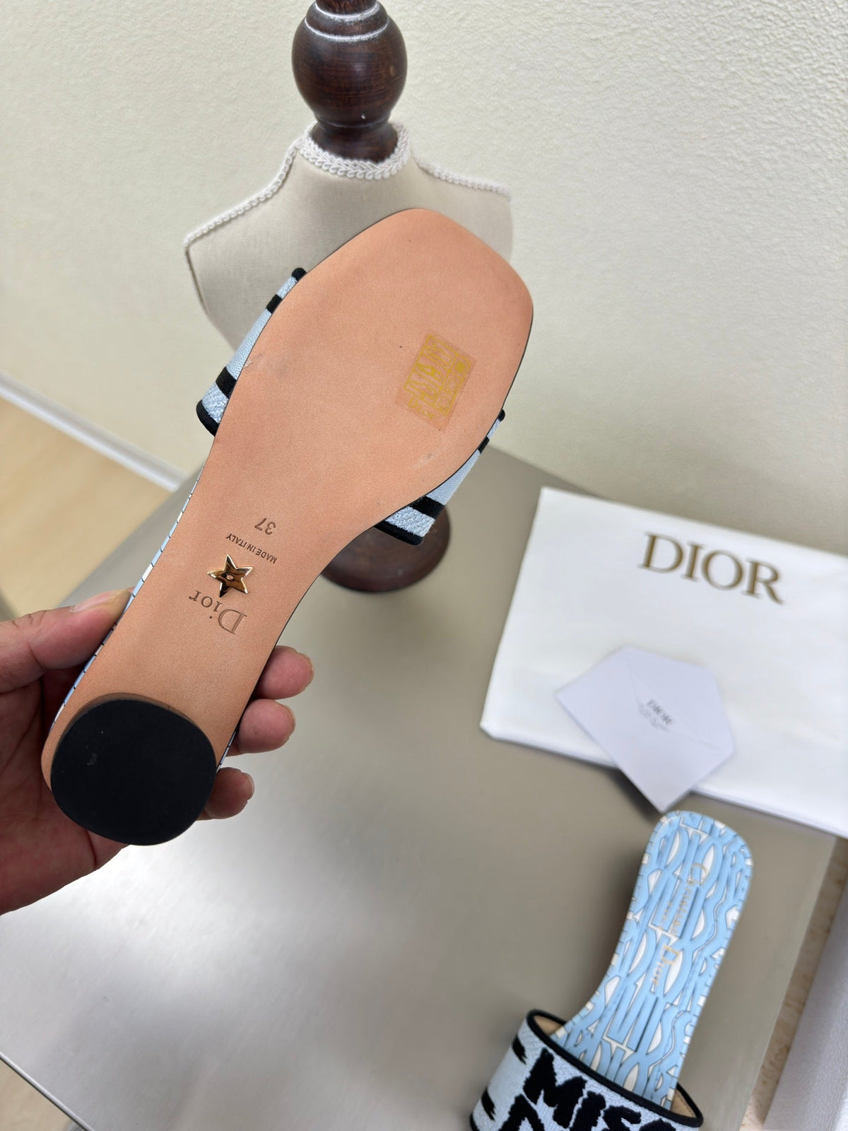 DWAY HEELED SLIDE EMBROIDERED COTTON AND LIGHT PINK MISS DIOR ALLOVER MOTIF 35 MM