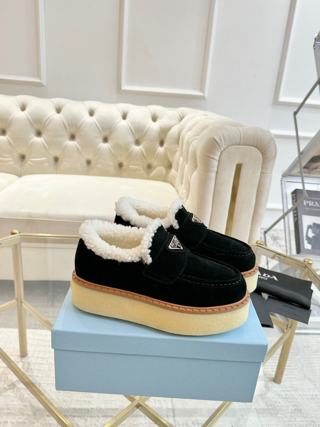 SUEDE LOAFER BLACK WITH SHEARLING LINING