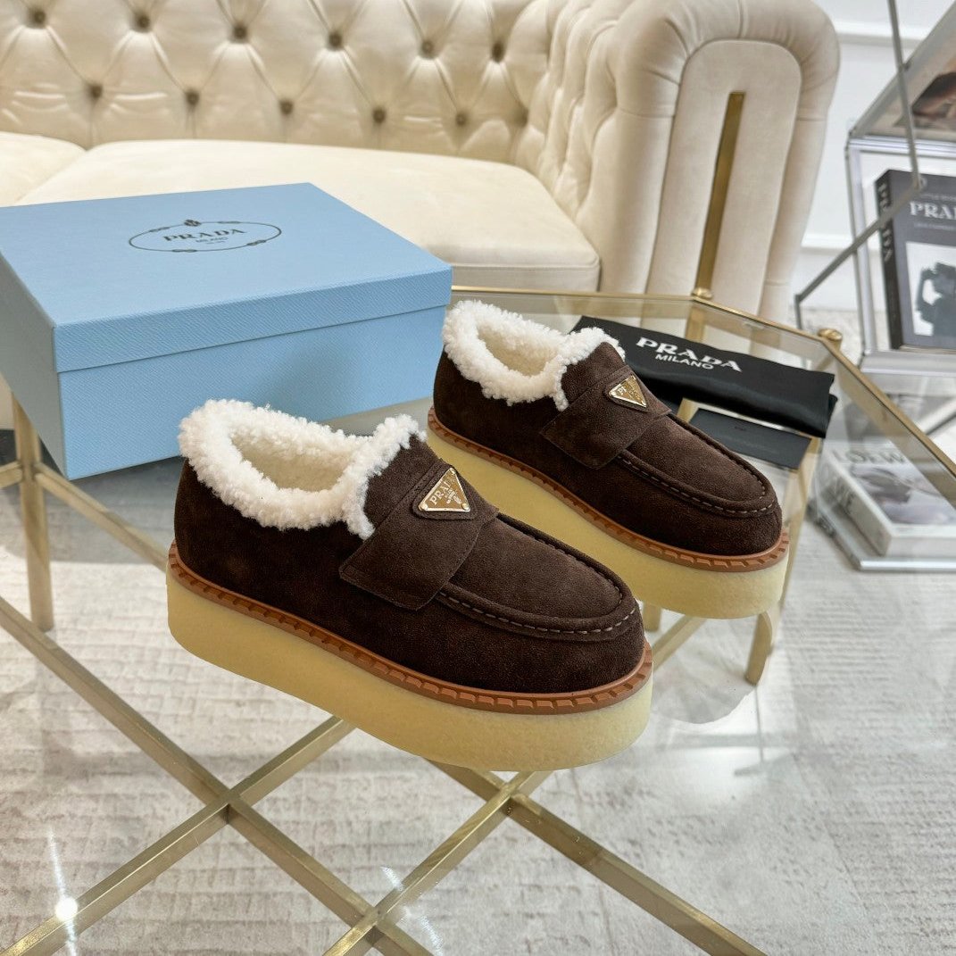 SUEDE LOAFER CHOCOLATE WITH SHEARLING LINING