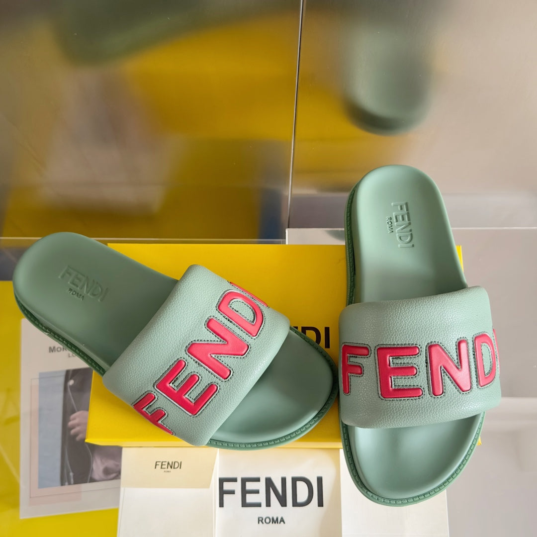 FENDI ROMA SLIDE IN SEAFOAM GREEN GRAINED CALFSKIN WITH RED LOGO
