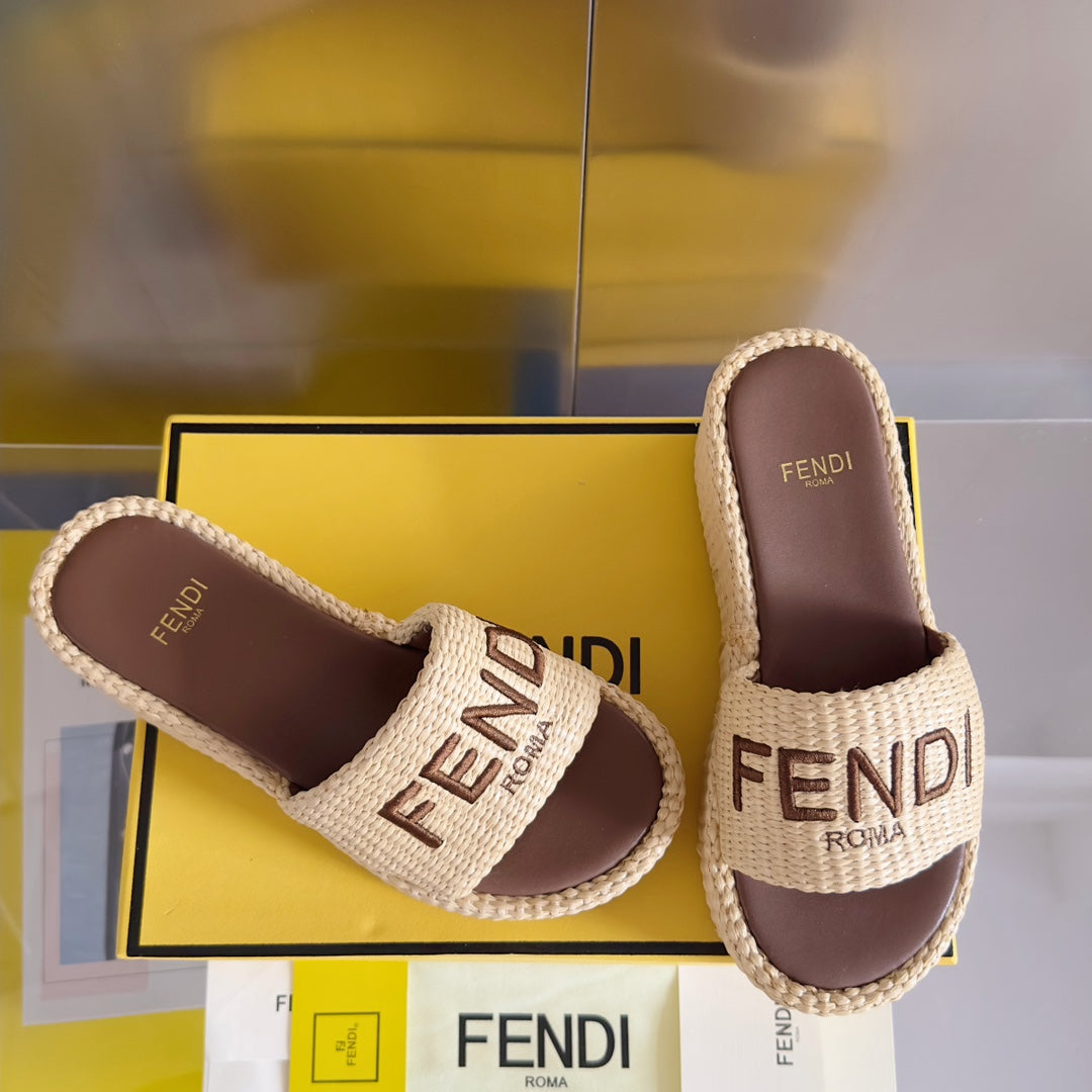 FENDI PLATFORM WEDGES IN BEIGE RAFFIA WITH BROWN EMBROIDERED LOGO