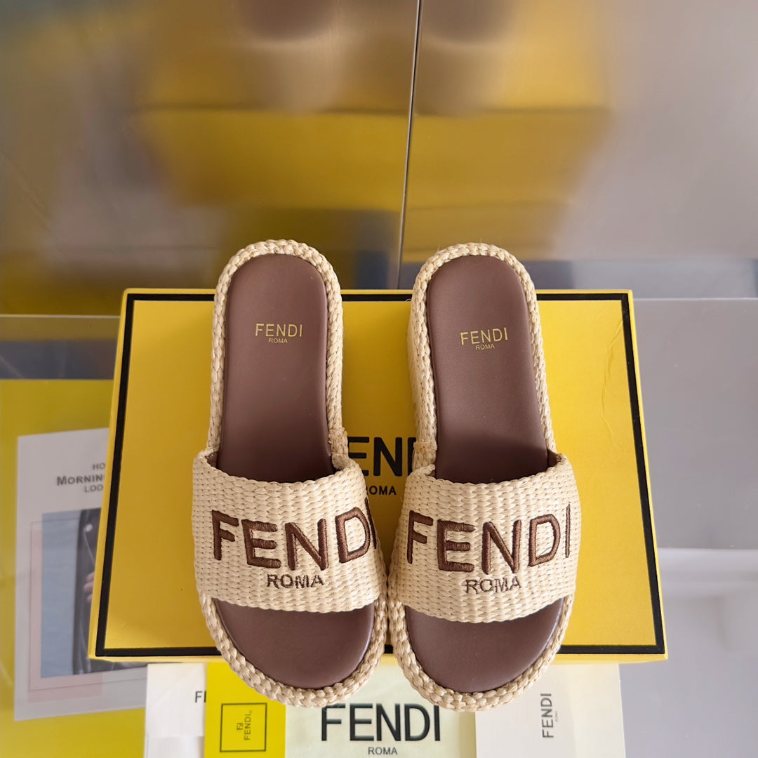 FENDI PLATFORM WEDGES IN BEIGE RAFFIA WITH BROWN EMBROIDERED LOGO