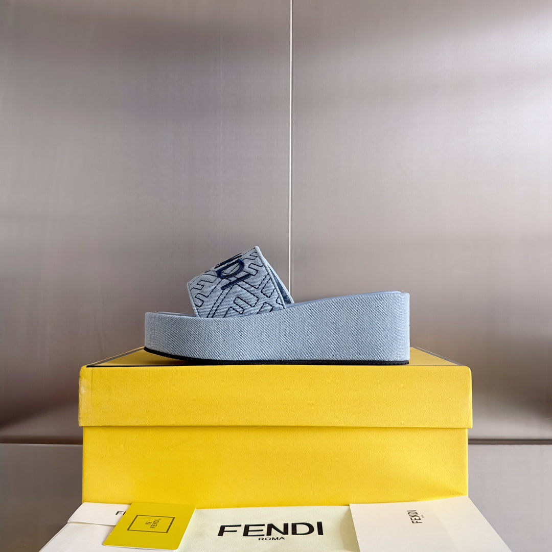 FENDI PLATFORM WEDGES IN PIGEON BLUE JACQUARD FABRIC WITH EMBROIDERED LOGO