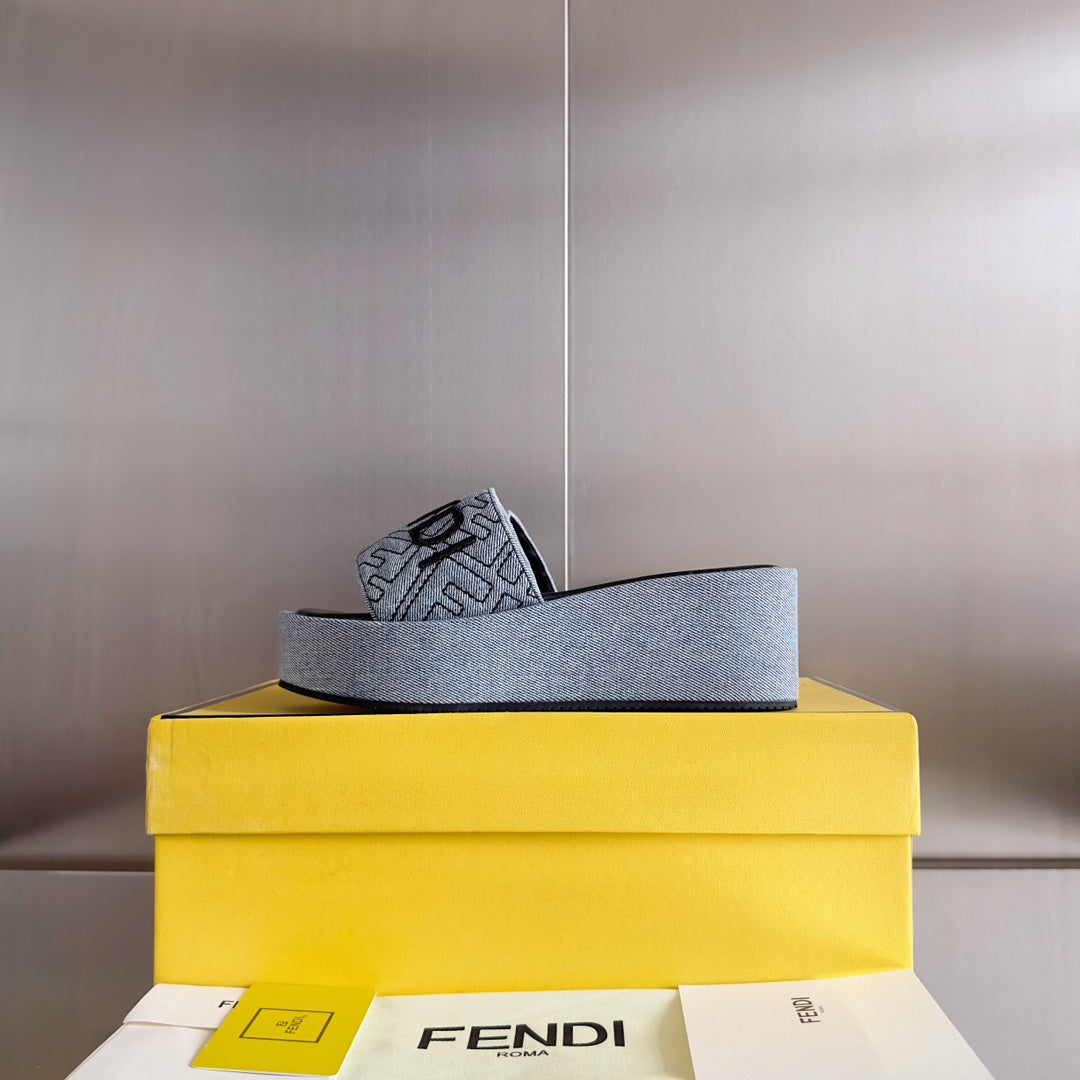 FENDI PLATFORM WEDGES IN GREY MONOGRAM JACQUARD WITH BLACK EMBROIDERED LOGO
