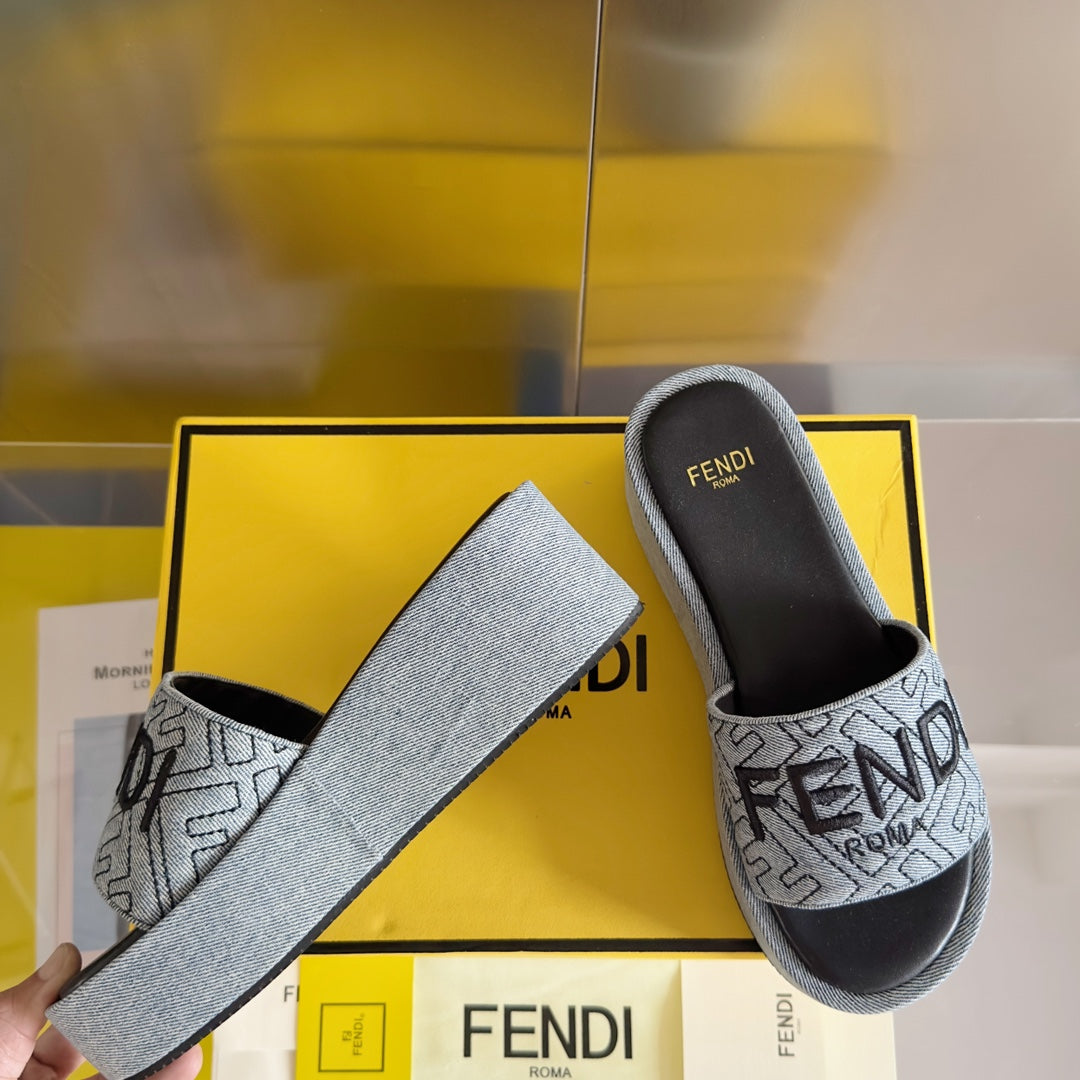 FENDI PLATFORM WEDGES IN GREY MONOGRAM JACQUARD WITH BLACK EMBROIDERED LOGO