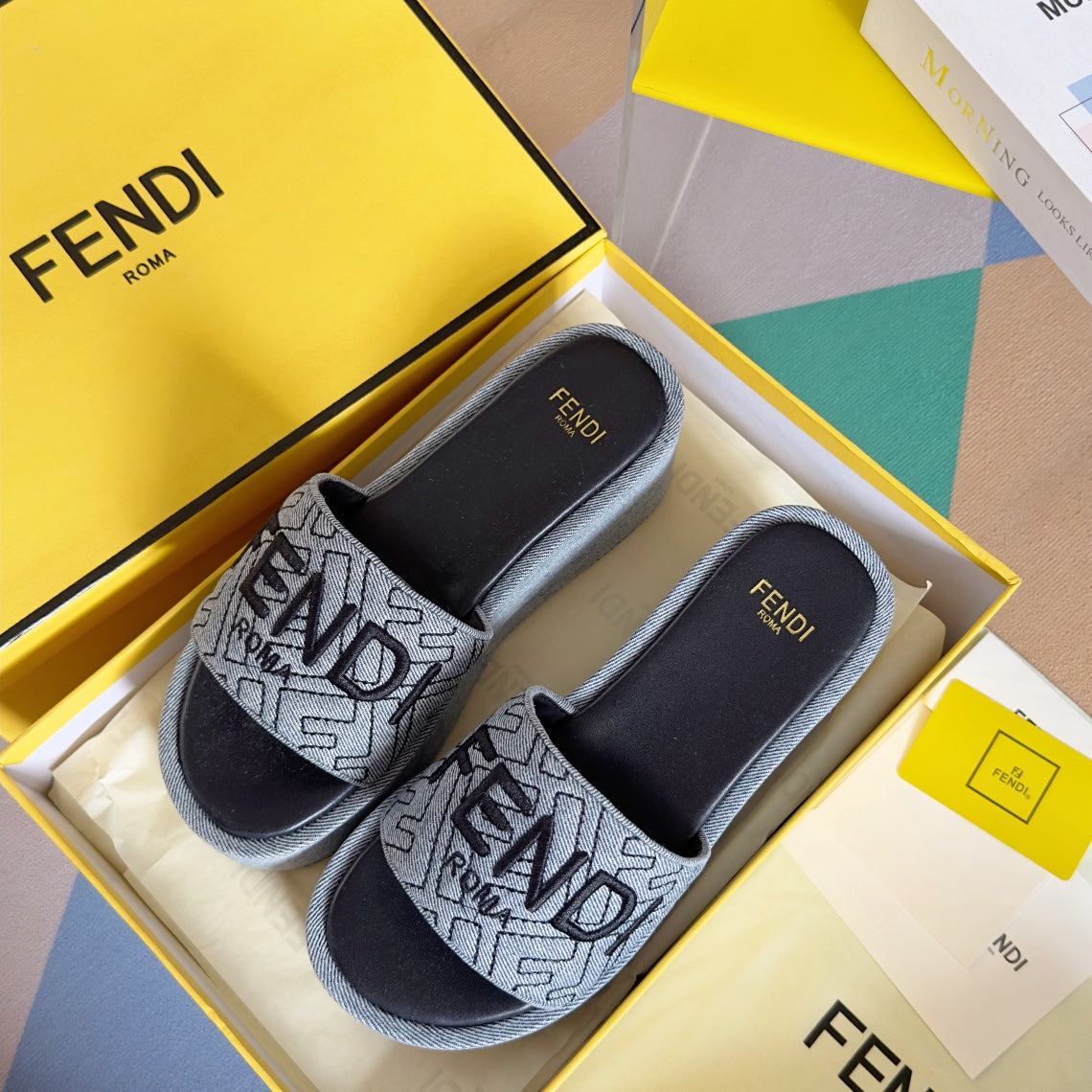 FENDI PLATFORM WEDGES IN GREY MONOGRAM JACQUARD WITH BLACK EMBROIDERED LOGO
