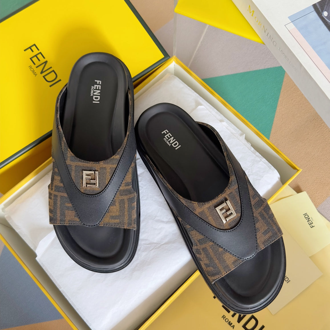 FENDI DIAGONAL ONE-STRAP SLIDE IN BLACK MIX BROWN MONOGRAM CALFSKIN