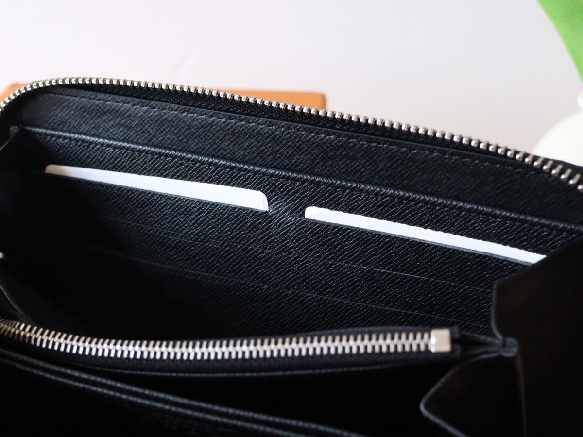 ZIPPY WALLET 19 IN BLACK MIX COLORFUL CALFSKIN