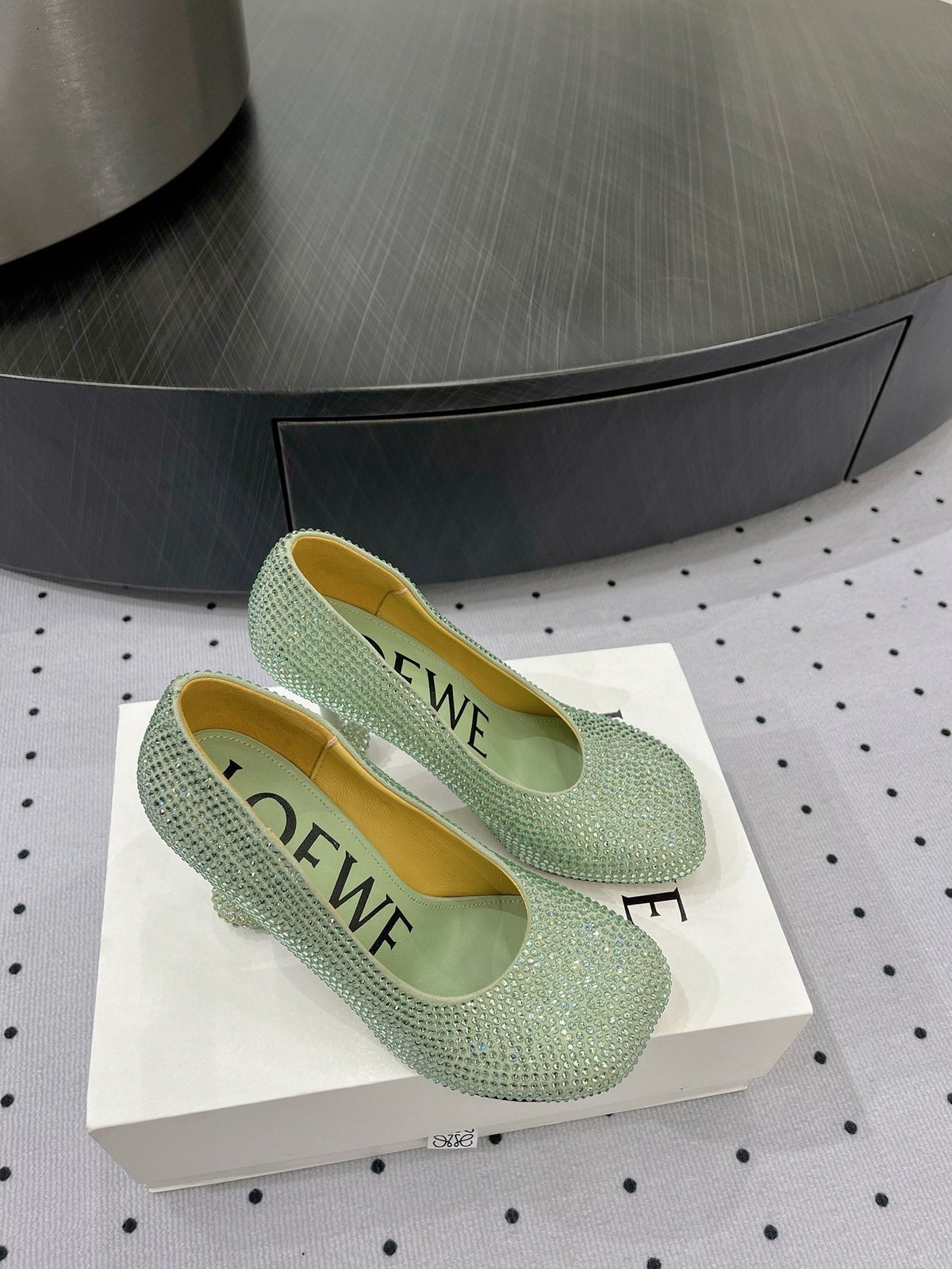 Loew pump 100 in suede and allover rhinestones pastel green