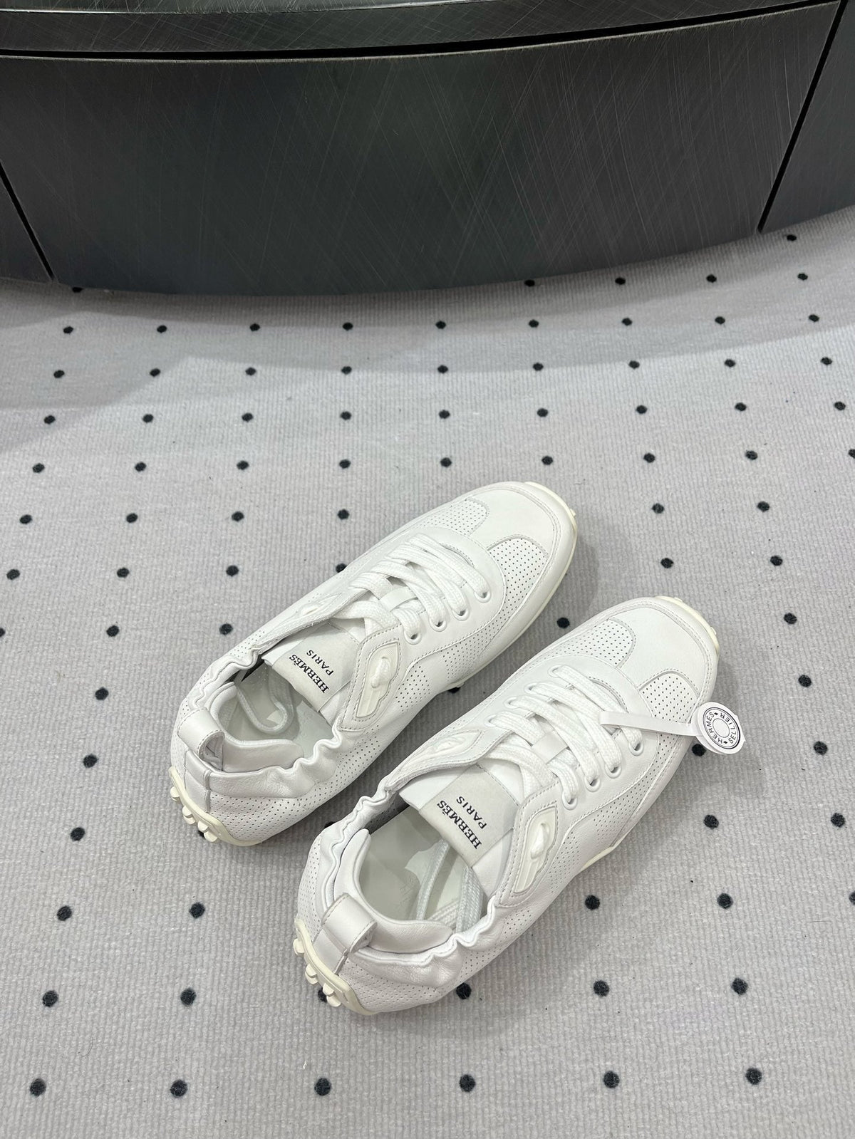 TRAIL SNEAKER IN WHITE CALFSKIN