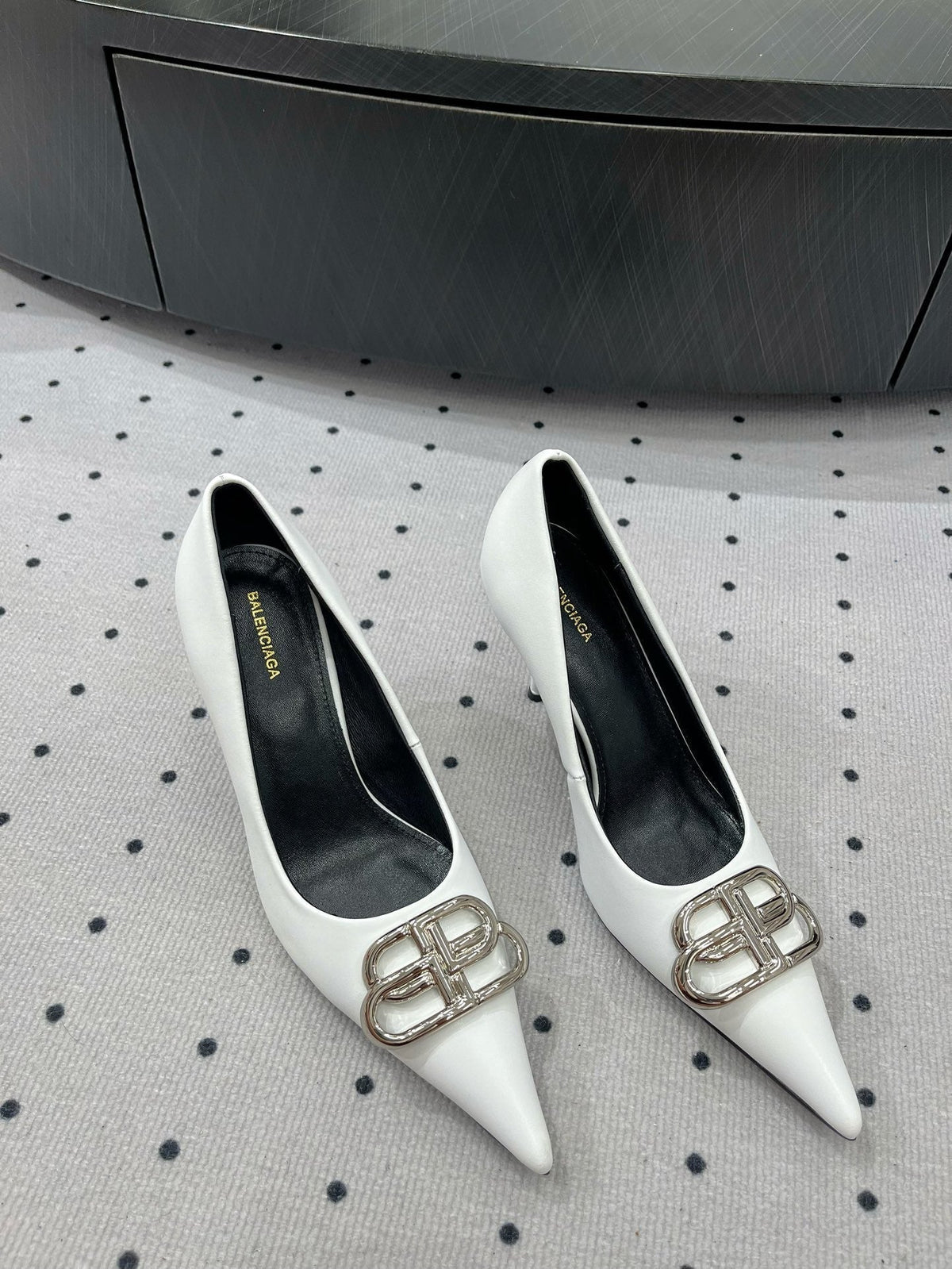 HEELED PUMPS 65 MM IN WHITE GLOSSY CALFSKIN SILVER HARDWARE