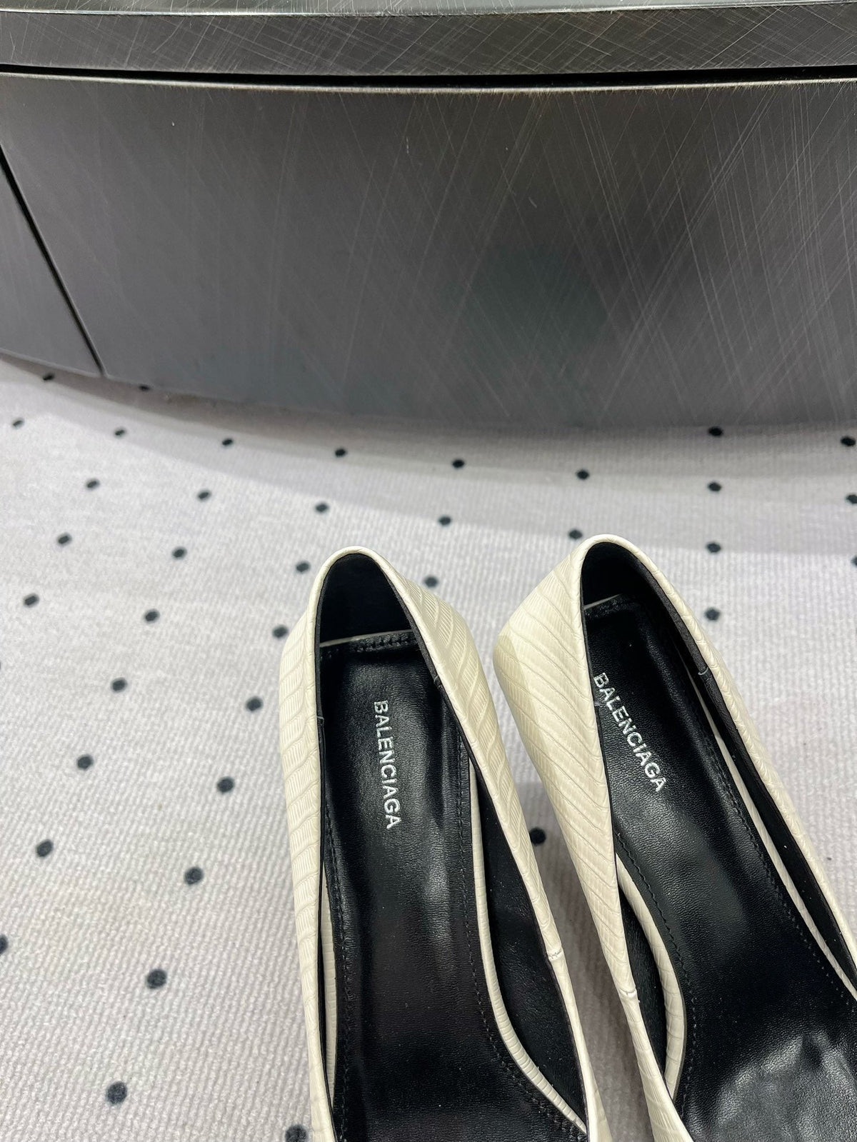 CLASSIC PUMPS 65MM IN CREAM LIZARD PATTERN CALFSKIN