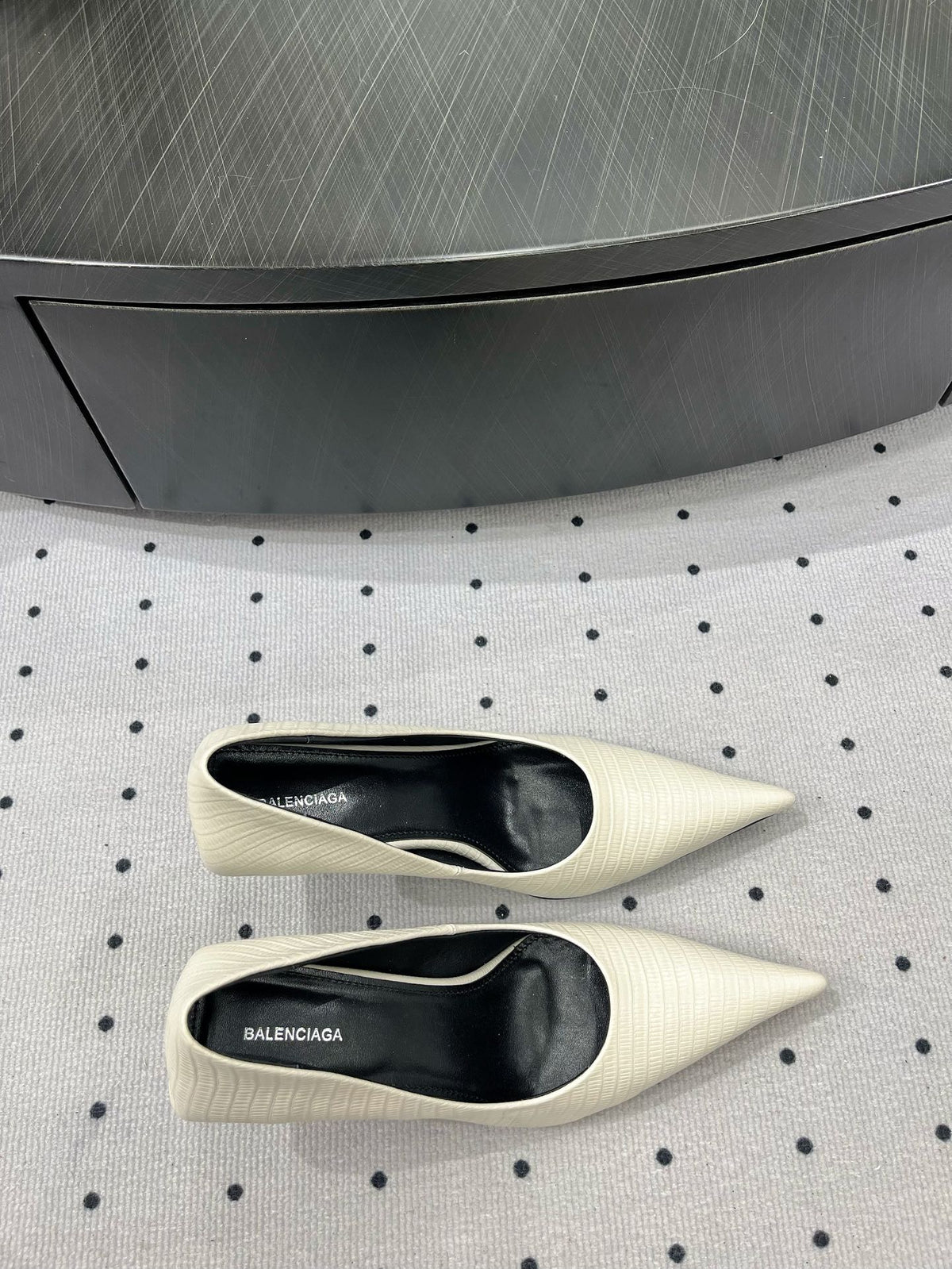 CLASSIC PUMPS 65MM IN CREAM LIZARD PATTERN CALFSKIN