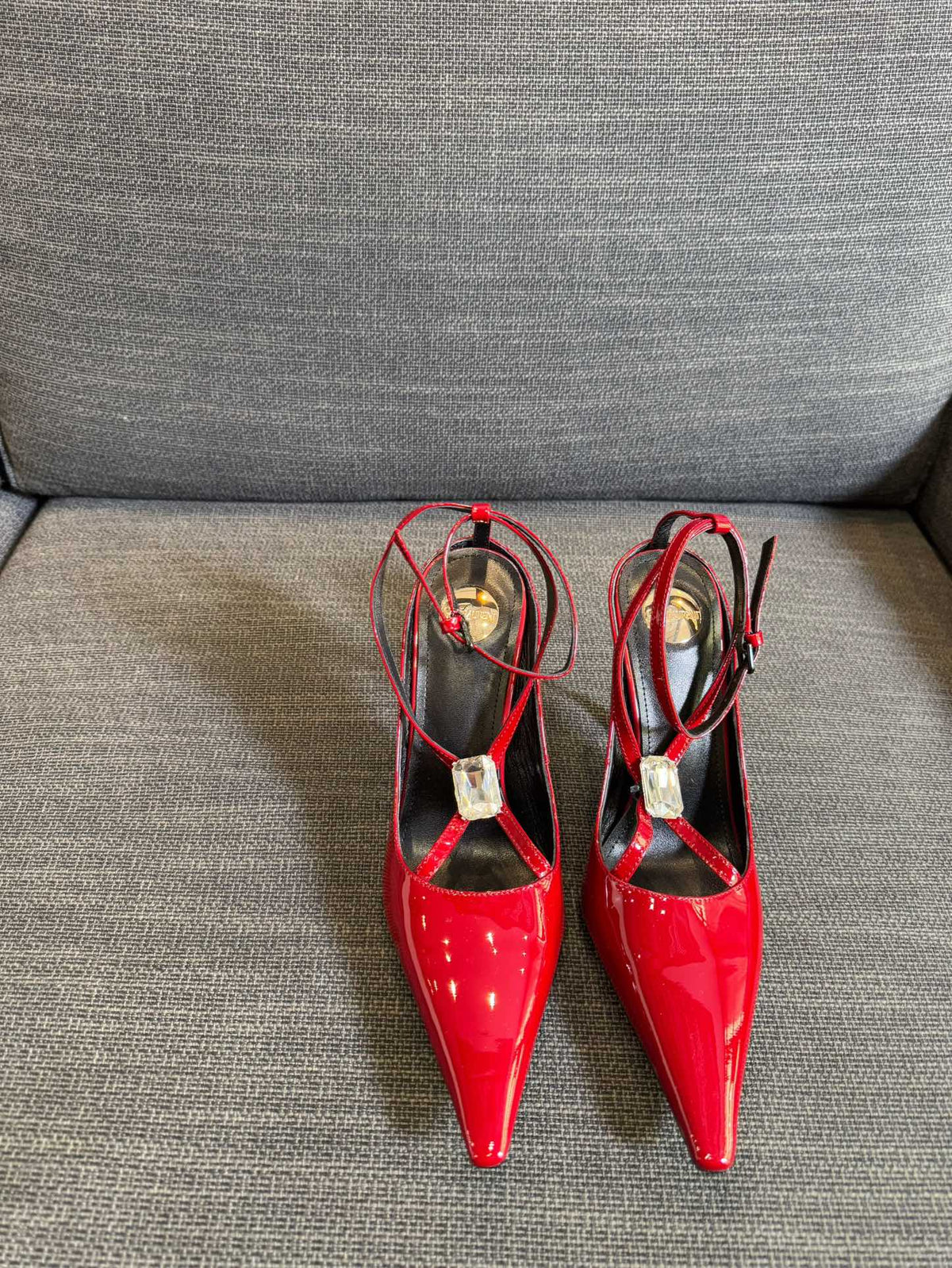 HIGH SANDAL ATTACHED GEM IN RED GLOSSY CALFSKIN