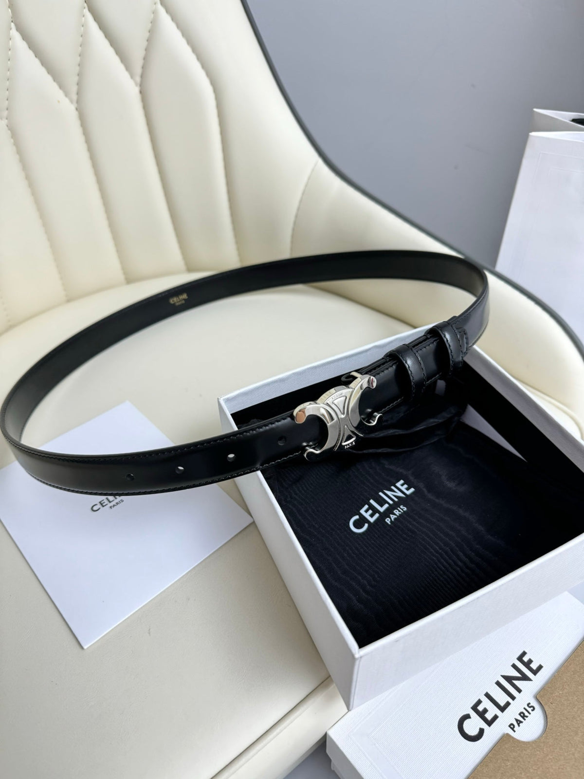 SMALL TRIOMPHE BELT 18 MM BLACK LEATHER SILVER HARDWARE