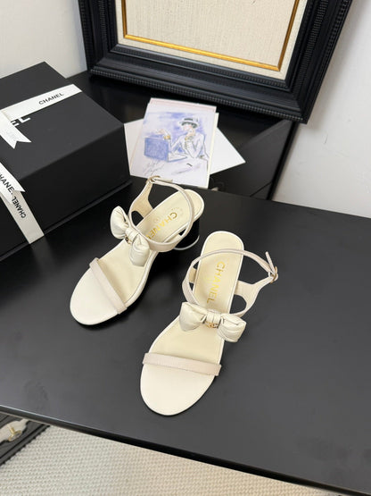MID HEEL 45 MM SANDALS IN WHITE CREAM CALFSKIN