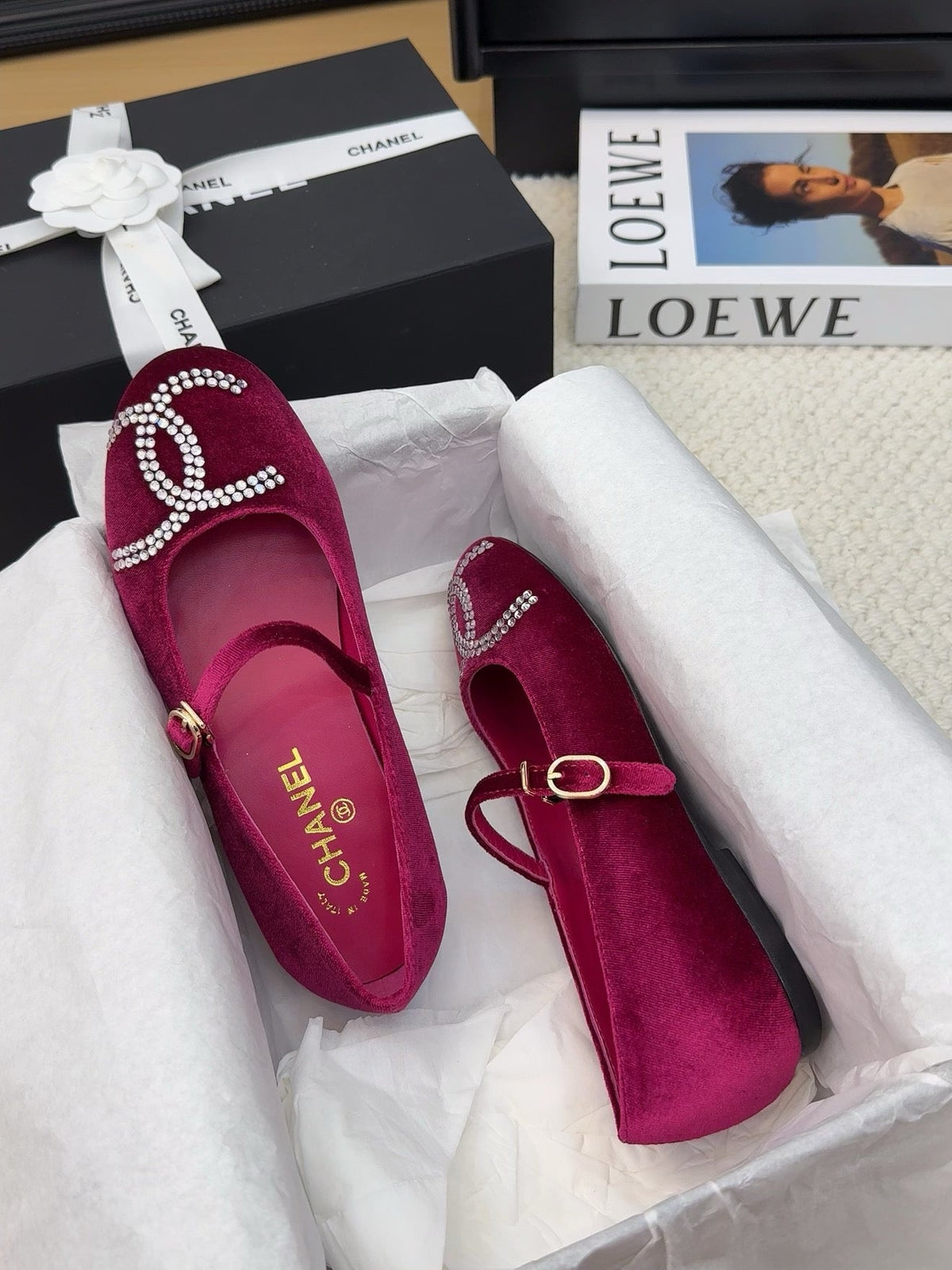 MARY JANE SHOES IN JAM PURPLE VELVET WITH CRYSTALS LOGO