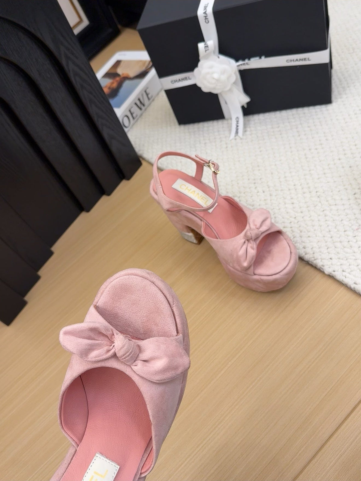 HIGH 12 CM PLATFORM SANDALS IN BLUSH PINK SUEDE