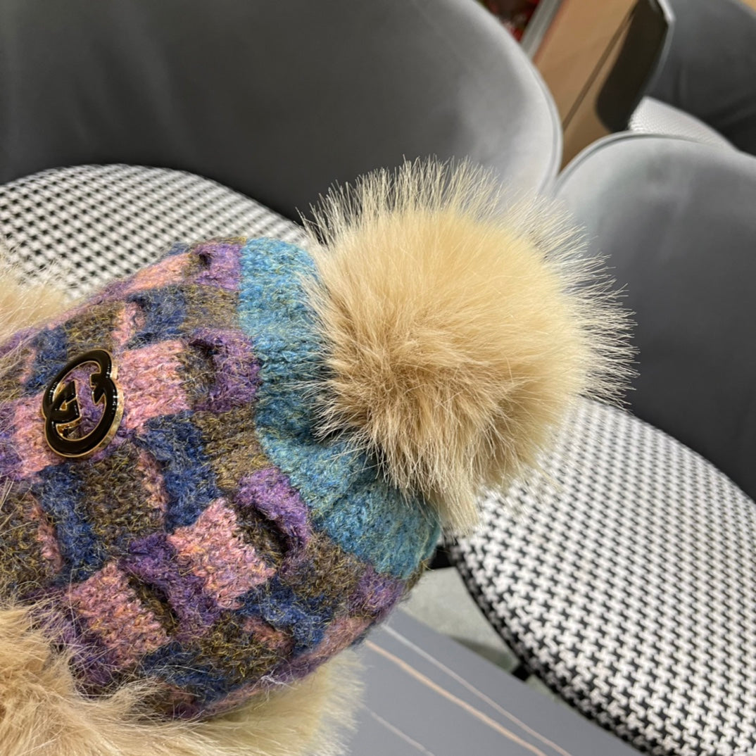 BEANIE HAT IN COLORFUL WOOL AND RABBIT FUR 392115