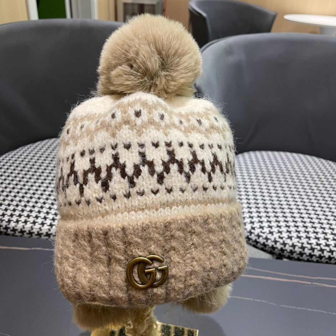BEANIE HAT IN COLORFUL WOOL 394005