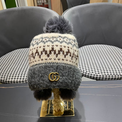 BEANIE HAT IN COLORFUL WOOL 394008