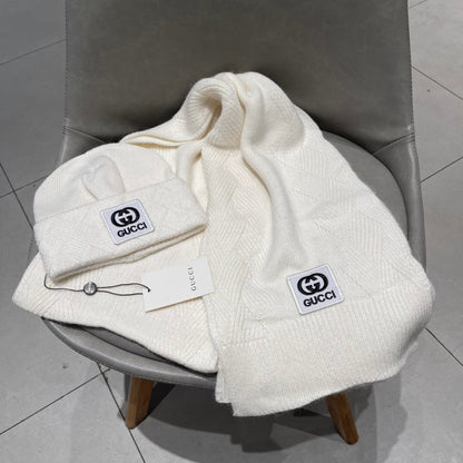 SET SCARF AND HAT IN WHITE CASHMERE AND RABBIT FUR 397373
