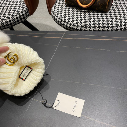 BEANIE HAT IN WHITE WOOL 403393