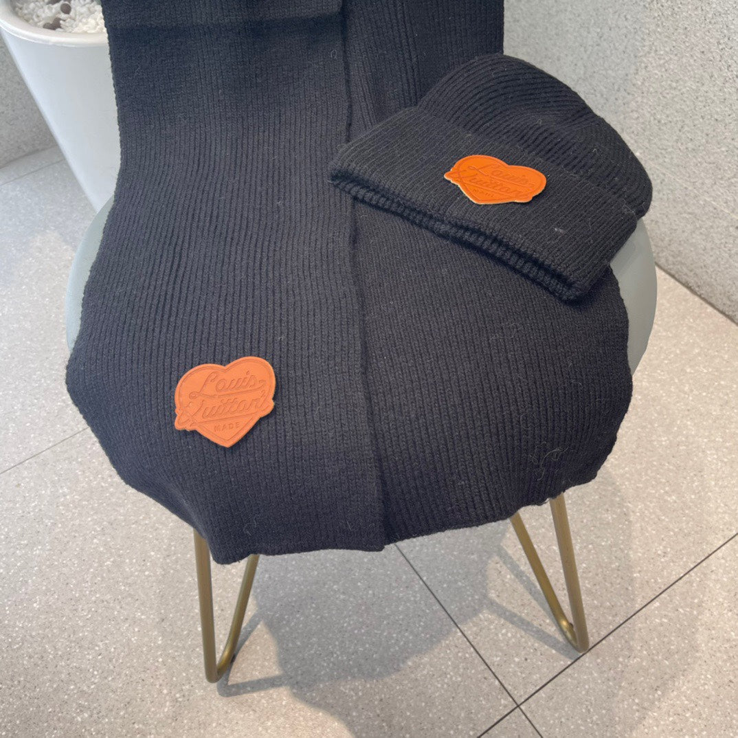 SET SCARF AND HAT IN BLACK WOOL 414794