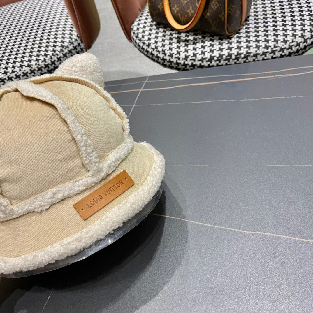 FISHERMAN HAT WITH CUTE CAT EARS IN BEIGE VELVET AND LAMB FUR 414690