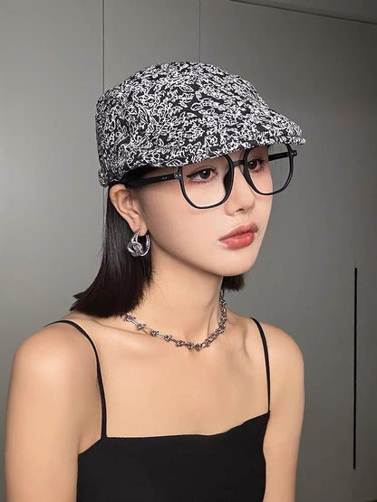 BAKER BOY CAP IN BLACK MIX WHITE FABRIC 431519