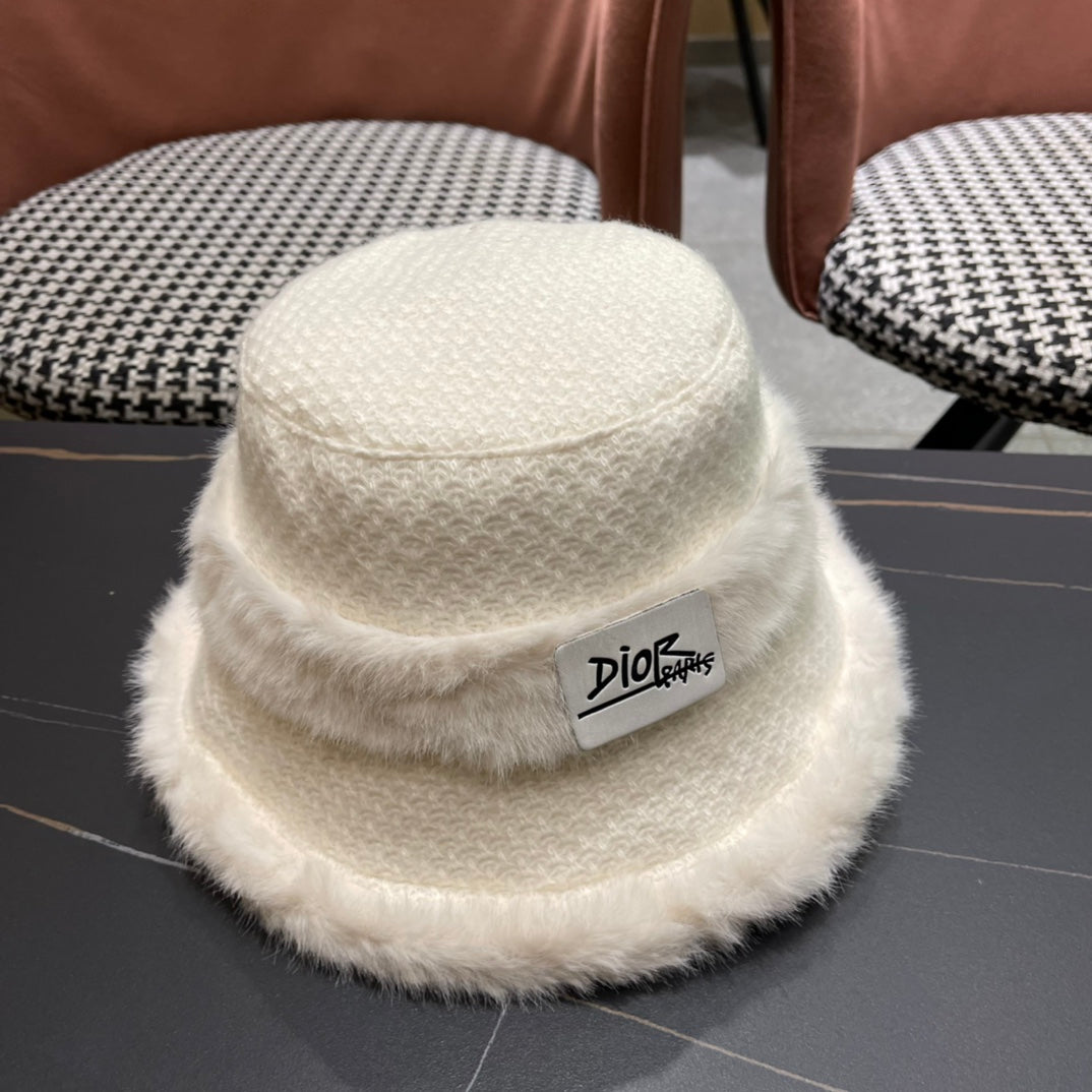KNITTED BUCKET HAT IN WHITE FABRIC AND RABBIT FUR 431198