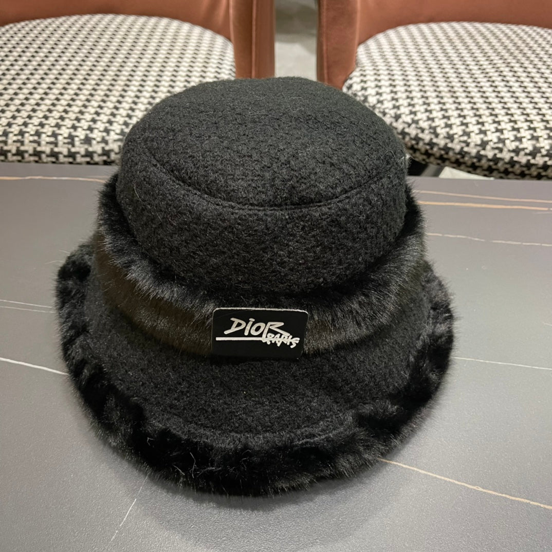 KNITTED BUCKET HAT IN BLACK FABRIC AND RABBIT FUR 431199