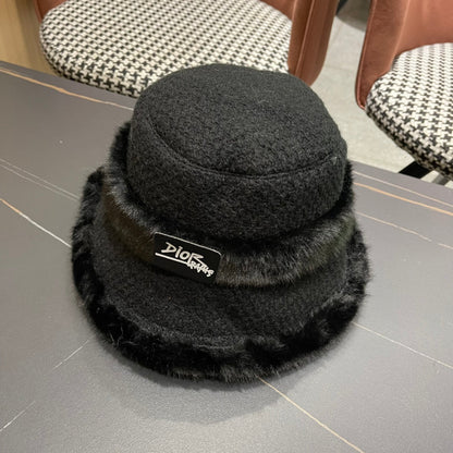 KNITTED BUCKET HAT IN BLACK FABRIC AND RABBIT FUR 431199