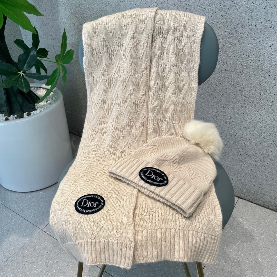 SET KNITTED SCARF AND HAT IN BEIGE WOOL AND FOX FUR 434632