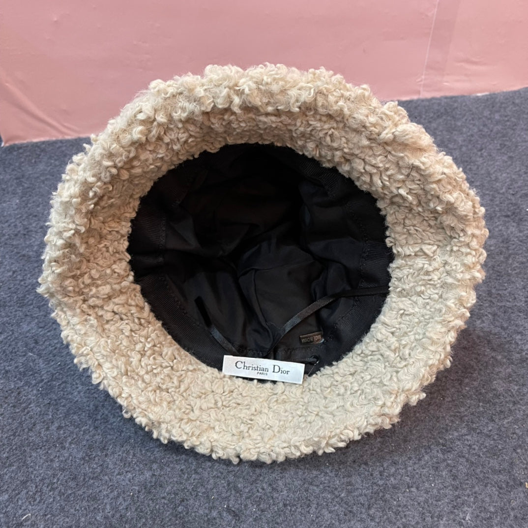 BUCKET HAT IN BEIGE FLEECE 436568