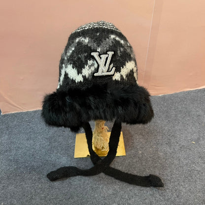 KNITTED WOOL HAT COLORFUL 436580