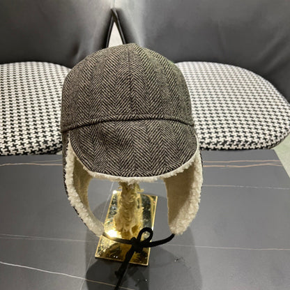 KNITTED TRAPPER HAT IN GRAY WOOL 439525