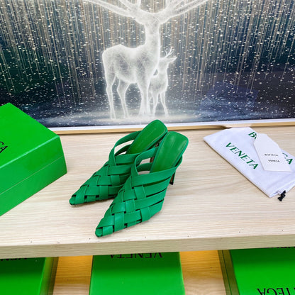 ALFIE LEATHER HIGH MULES IN EMERALD GREEN CALFSKIN WITH WOVEN DESIGN