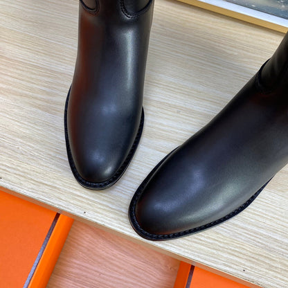KNEE HIGH BOOTS IN BLACK CALFSKIN