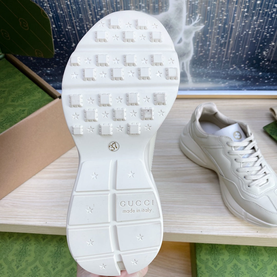 GG COUPLE TRAINER WHITE CALFSKIN WITH LEMON ICON