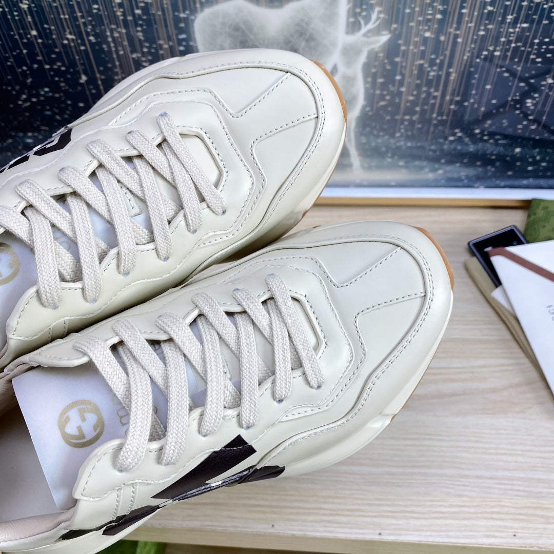 GG COUPLE TRAINER WHITE CALFSKIN WITH ICON 25