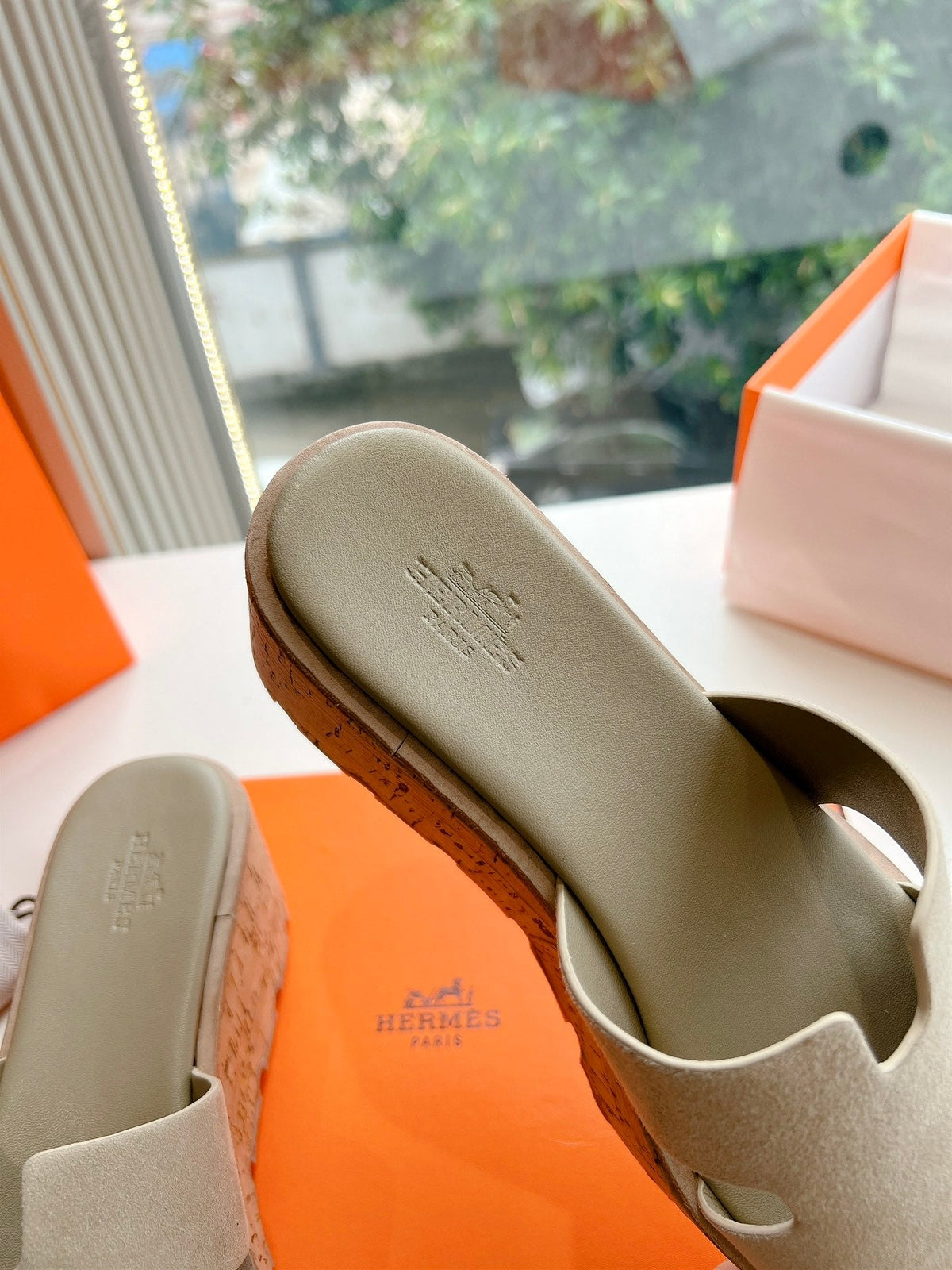 EZE 65 SANDAL CREAM SUEDE