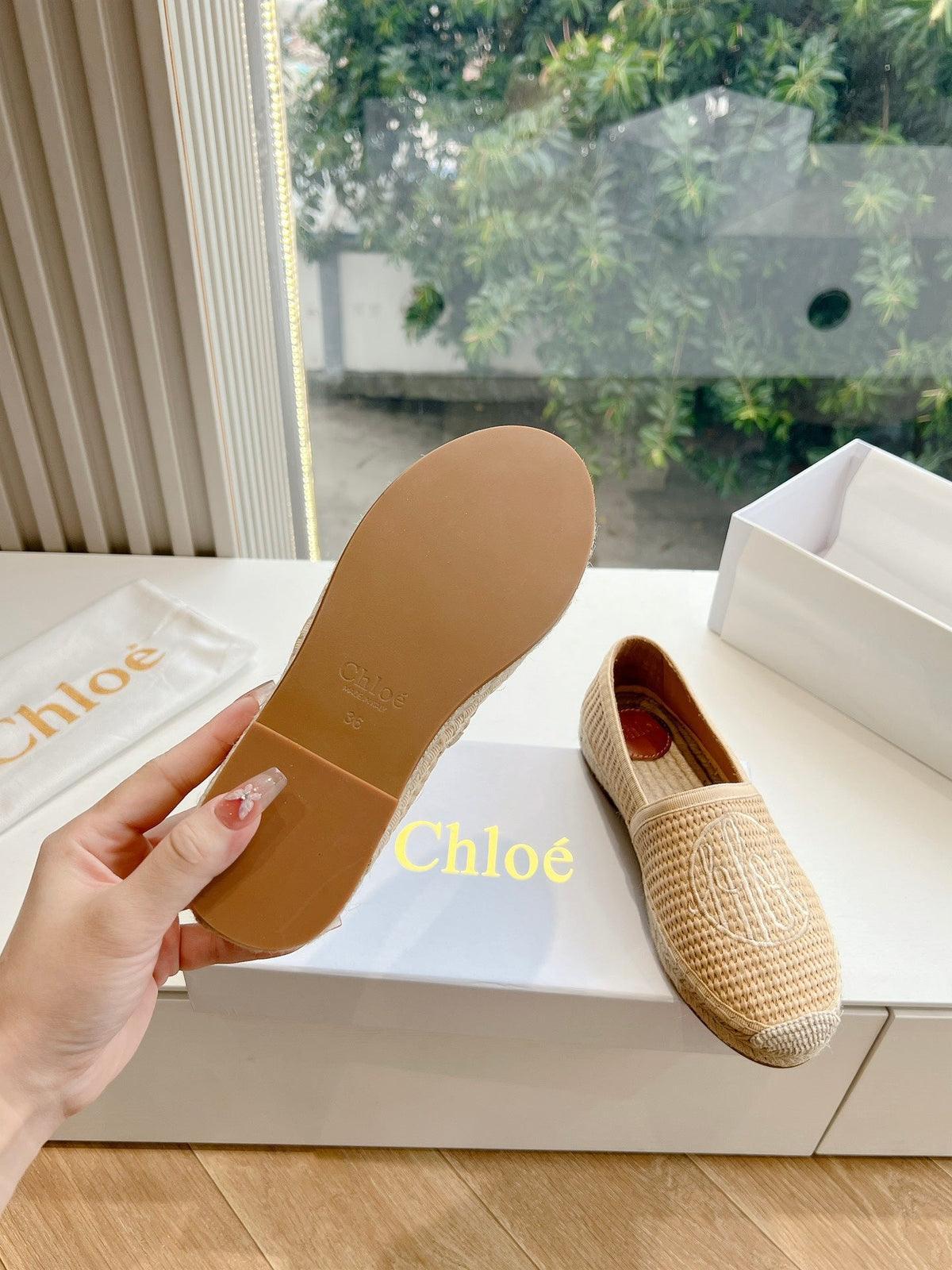 WOVEN LOAFER IN TAN BEIGE RAFFIA