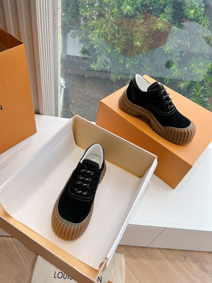 LV ARCHLIGHT SKATE SNEAKER IN BLACK EMBOSSED SUEDE