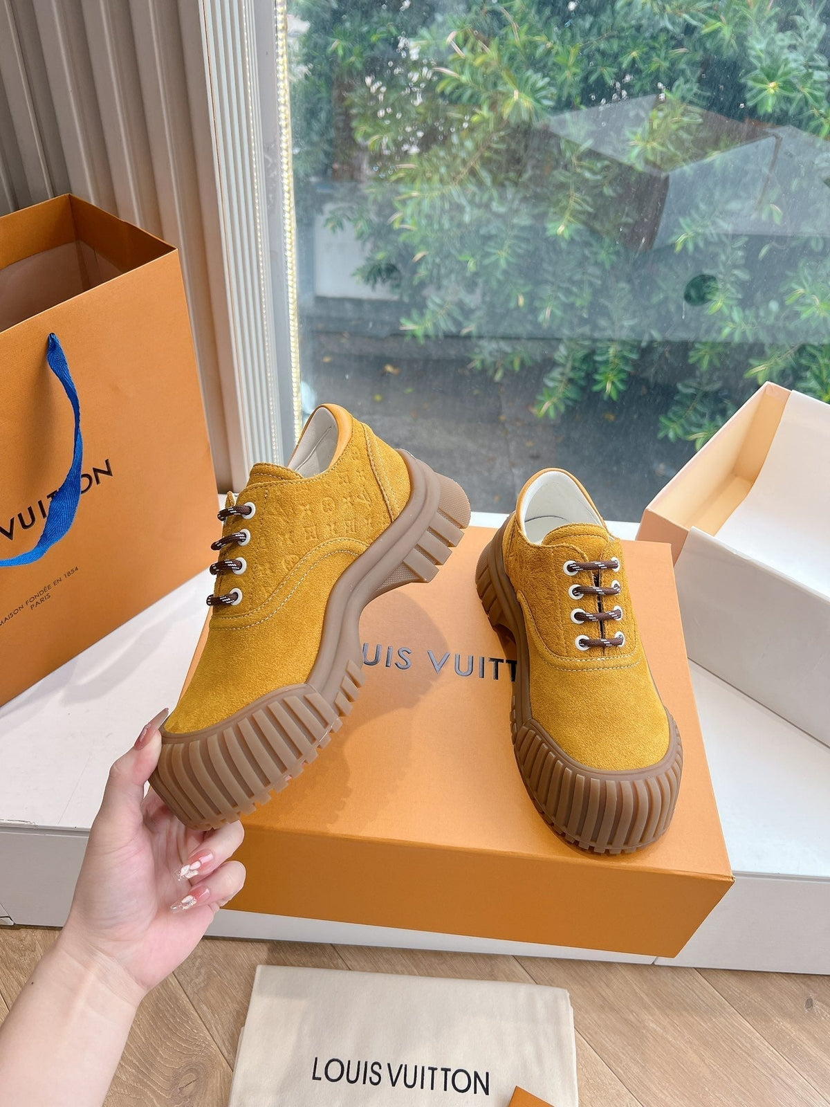 LV ARCHLIGHT SKATE SNEAKER IN HARVEST GOLD EMBOSSED SUEDE